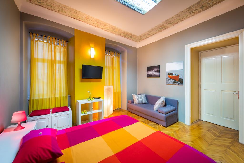 Apartment Korzo Filodrammatica Rijeka Exterior foto